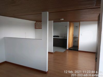Edificio H, Apto 203